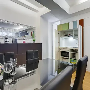statonia-design-apartment-ac-netflix-wifi.it-romehotels.com/